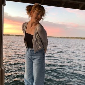 Meet your Posher, Elizabeth